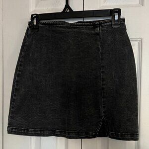 Wild Fable Black Denim Mini Skirt Notch Front Size 0